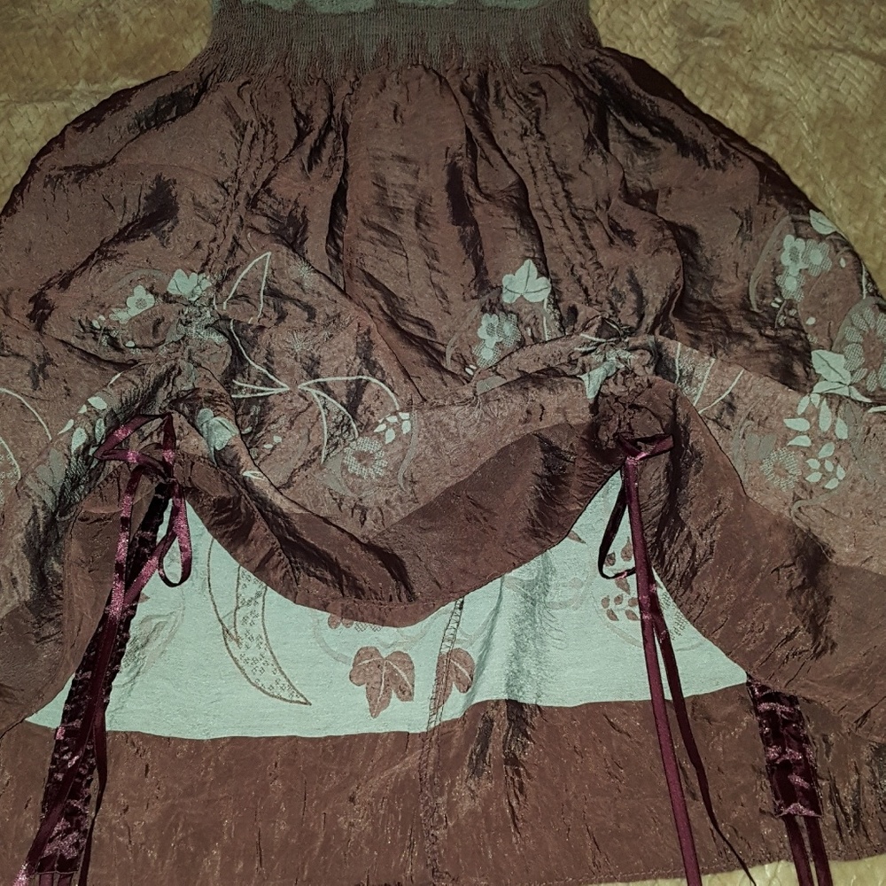 Dress - Picture 2 of 5